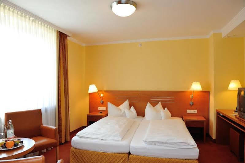 Hotel Vis à vis Lindau (Bodensee) Exterior foto